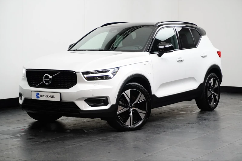 Volvo XC40 1.5 T4 Recharge R-Design | Panoramadak | Leder | 360 camera | Harman/Kardon | | Adaptieve Cruise