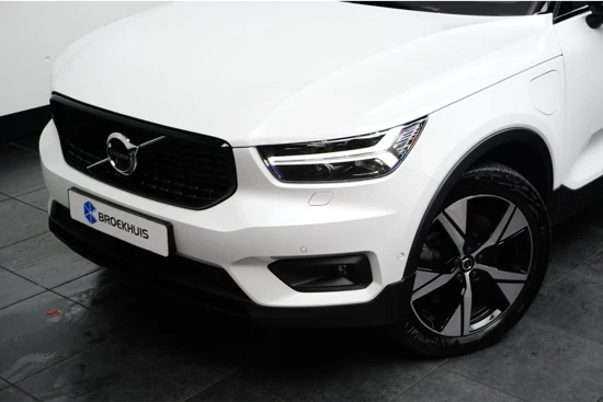 Volvo XC40 1.5 T4 Recharge R-Design | Panoramadak | Leder | 360 camera | Harman/Kardon | | Adaptieve Cruise