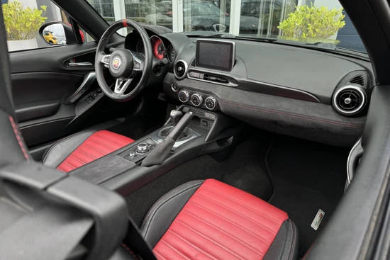 Abarth 124 Spider 1.4 MultiAir Turbo | Orgineel NL | 170PK Handbak | Cruise | Stoelverwarming | Bose Audio