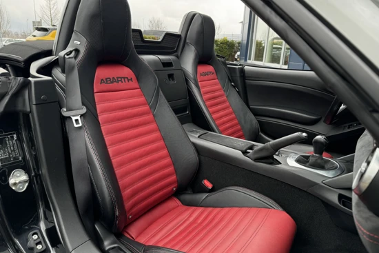 Abarth 124 Spider 1.4 MultiAir Turbo | Orgineel NL | 170PK Handbak | Cruise | Stoelverwarming | Bose Audio