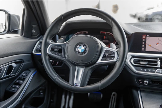 BMW 3 Serie 318i 156pk | M-Sport | Head-up | Camera | Leder |