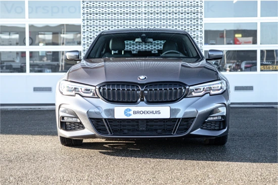 BMW 3 Serie 318i 156pk | M-Sport | Head-up | Camera | Leder |