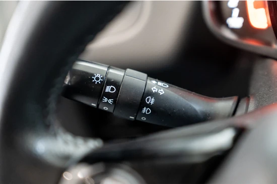Peugeot 108 1.0 e-VTi Active | Bluetooth | Airco | 5 deurs | El buitenspiegels | Donker Glas |