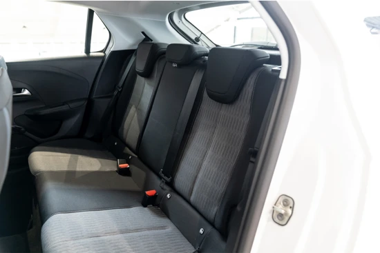 Opel Corsa 1.2 Edition | Fabrieks Navigatie | Apple Carplay & Android Auto | All Season banden | Airco | Cruise controle |