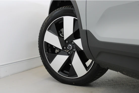 Volvo XC40 Extended Range 252PK Ultimate 82kWh | Full Opt! | Pixel LED | Black Pack | Nubuck | 20'' | Panoramadak