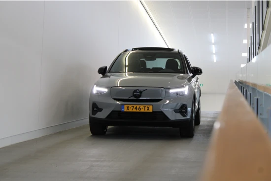 Volvo XC40 Extended Range 252PK Ultimate 82kWh | Full Opt! | Pixel LED | Black Pack | Nubuck | 20'' | Panoramadak