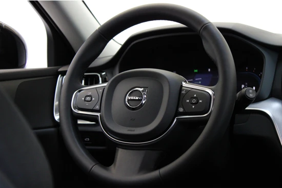 Volvo V60 B3 163PK Essential | Black Pack | Blis | Pilot Assist | 19'' | Getint Glas | Stoelverw