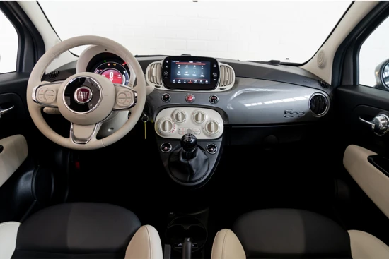 Fiat 500 1.0 Hybrid Dolcevita | Schuif-Kanteldak | Navigatie | Parkeersensoren | 16 inch Lichtmetaal |