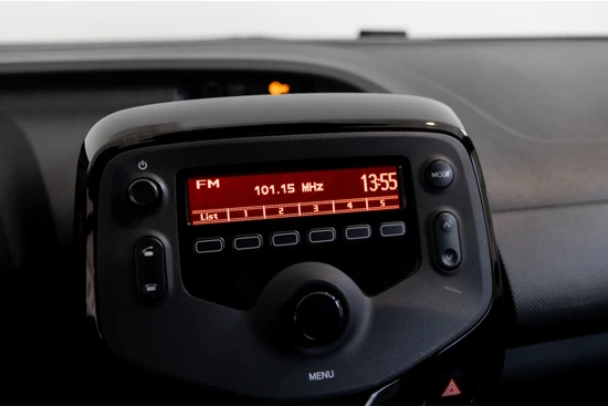Citroën C1 1.0 VTi Feel | Bluetooth | Donker Glas | Airco | El. ramen | 5 deurs! |