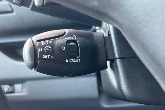 Opel Vivaro L2 - 123 PK - NAVIGATIE - CRUISE CONTROL - AIRCO