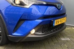 Toyota C-HR 1.8 Hybrid 123pk Black Edition Automaat | Leder | Climate | Camera | Keyless | Navigatie | Trekhaak | NL Auto | 18" Lichtmetaal