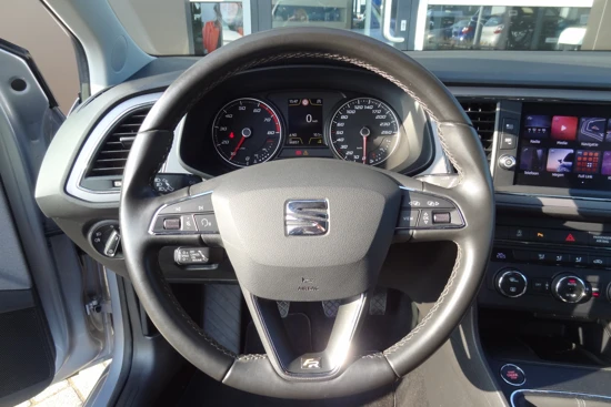 SEAT León ST 1.0 EcoTSI Style Business Intense | NAVIGATIE | PARKEERSENSOREN V + A | CLIMATE CONTROL | CRUISE CONTROL | APPLE CARPLAY & ANDRO