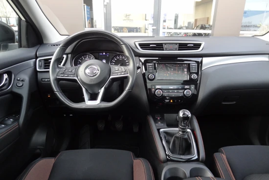 Nissan QASHQAI 1.3 DIG-T N-Motion | NAVIGATIE | 360 GRADEN CAMERA | CLIMATE CONTROL | PANORAMADAK