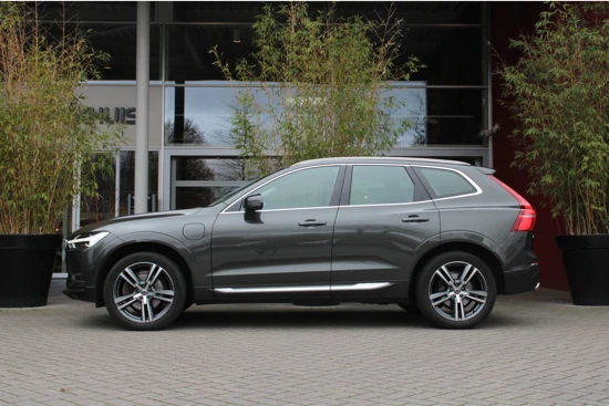 Volvo XC60 T8 Twin Engine AWD Inscription | Trekhaak | Camera | Schuifdak | Harman/Kardon | Adaptive Cruise | BLIS | 20" Velgen