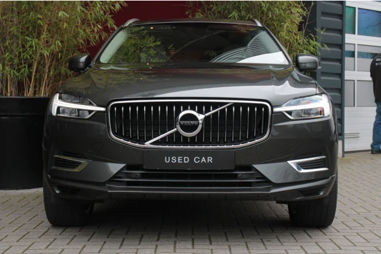 Volvo XC60 T8 Twin Engine AWD Inscription | Trekhaak | Camera | Schuifdak | Harman/Kardon | Adaptive Cruise | BLIS | 20" Velgen