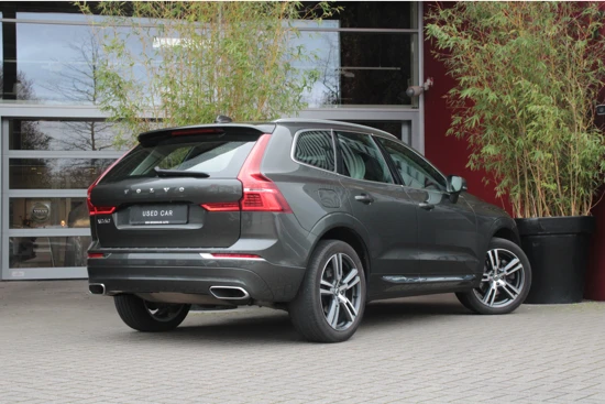 Volvo XC60 T8 Twin Engine AWD Inscription | Trekhaak | Camera | Schuifdak | Harman/Kardon | Adaptive Cruise | BLIS | 20" Velgen