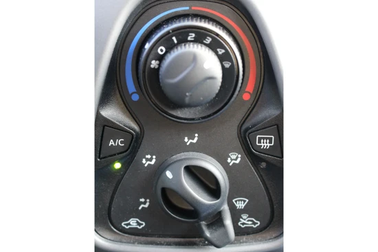 Peugeot 108 1.0 72PK Active | Airco | Bluetooth | 5-Deurs | Centrale vergrendeling