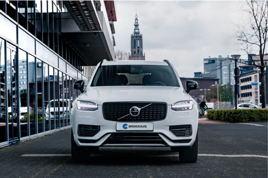 Volvo XC90 2.0 T8 Recharge AWD R-Design | WEGKLABAAR TREKHAAK | DEALER ONDERHOUDEN | 7 PERS | ADAPT LED PAKKET |