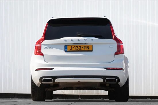 Volvo XC90 2.0 T8 Recharge AWD R-Design | WEGKLABAAR TREKHAAK | DEALER ONDERHOUDEN | 7 PERS | ADAPT LED PAKKET |