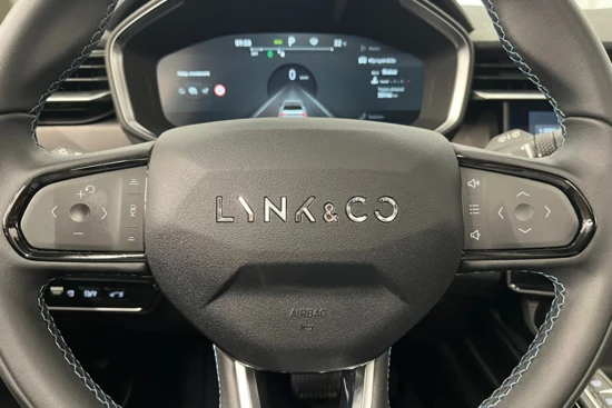 Lynk & Co Plug-in Hybrid | 20'' | Pilot Assist | 360º Camera | Schuifdak | Keyless entry/start | BLIS | Infinity Audio