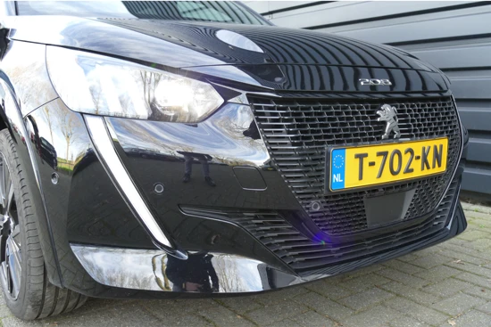 Peugeot e-208 EV 136PK 50KWH 5-DRS GT AUTOMAAT / NAVI / CLIMA / PDC / 17"LMV / CAMERA / FULL-LED / KEYLESS / WINTERPAKKET / BLUETOOTH / ADAPT.