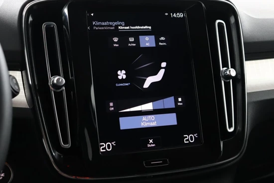 Volvo XC40 T2 Momentum Business | Parkassist camera | Park assist voor & achter | Semi elektrische trekhaak | DAB+ | Apple Carplay |