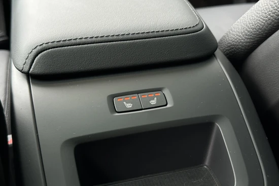 Volvo XC60 Recharge T6 AWD Plus Bright | 360 camera | Harman/Kardon | Trekhaak |