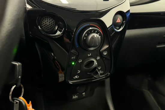 Peugeot 108 1.0 e-VTi Allure | Apple Carplay / Android auto