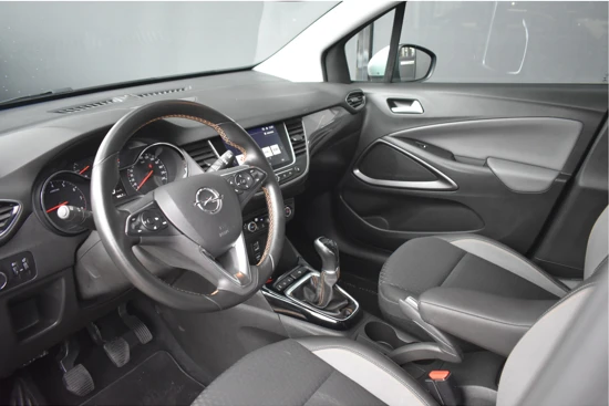 Opel Crossland X 1.2 Innovation | Navigatie | Trekhaak | Keyless-Entry | Climate Control | Parkeersensoren | Half-Leder | Dealeronderhouden | Cru