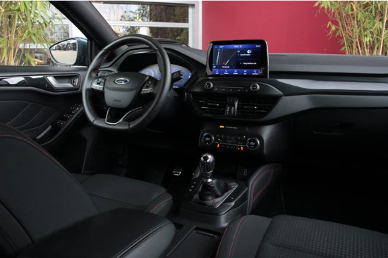 Ford Focus Hybrid 125pk ST-Line X Business | B&O | Camera | Stuur/stoelverwarming | Adaptive Cruise | Keyless