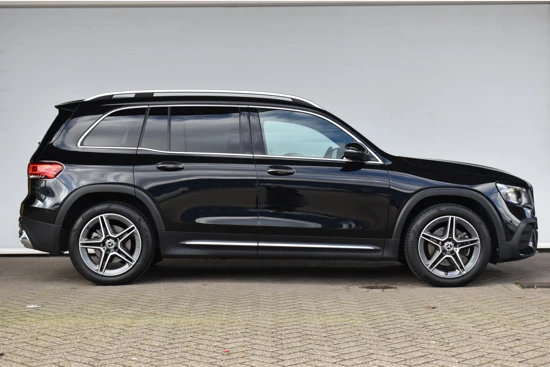 Mercedes-Benz GLB-Klasse 200 AMG 164 pk 7-PERS/AMG LINE/CAMERA/LED/TREKHAAK WEGKLAPBAAR/NAVI/SPORTSTOELEN/STOELVERWARMING