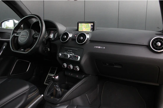 Audi S1 230pk Quattro | ORIGINEEL NEDERLANDS! | 1e EIGENAAR | 100% DEALER ONDEHOUDEN | BOSE | MATRIX | SCHAALSTOELEN