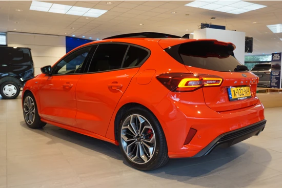 Ford Focus 1.0 EcoBoost Hybrid ST Line X | Panoramadak | Winter Pakket | Adaptive Cruise |