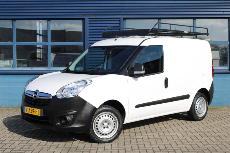 Opel Combo 1.4 95PK BENZINE | AIRCO | IMPERIAAL | TREKHAAK