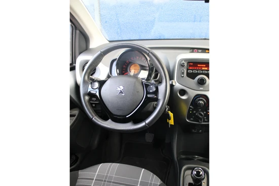 Peugeot 108 1.0 Active AUTOMAAT | Airco | Bluetooth | Privacy Glass | Elec. ramen | Mistlampen |