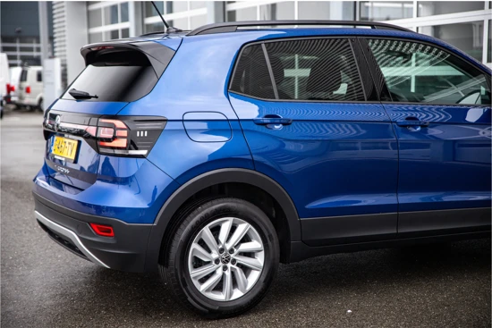 Volkswagen T-Cross 1.0 TSI Life | Navigatie | Carplay | Parkeersensoren | Cruise control adapt.