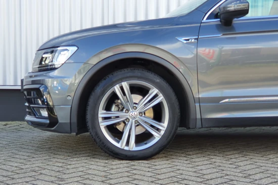 Volkswagen Tiguan 1.5 TSI ACT Highline Business R | Automaat | Stoelverwarming | Adap. Cruise | 1800KG Trekgewicht