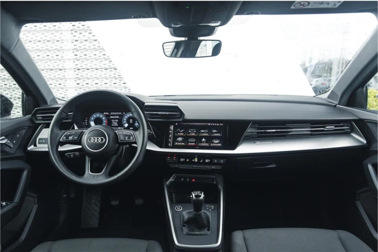 Audi A3 Sportback 30 TFSI Pro Line | Smartphone interface | Climate control | Parkeerhulp achter