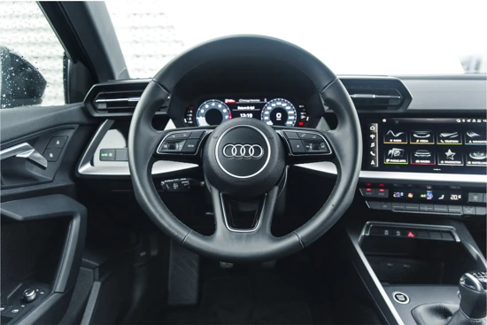 Audi A3 Sportback 30 TFSI Pro Line | Smartphone interface | Climate control | Parkeerhulp achter