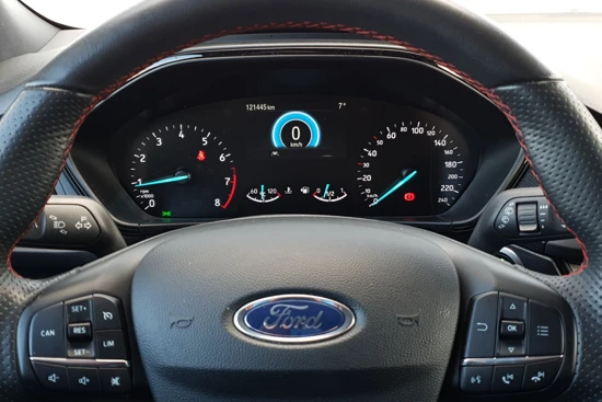 Ford Focus 1.0 EcoBoost ST Line | Keyless | 18 inch | Cruise Control | Navigatie