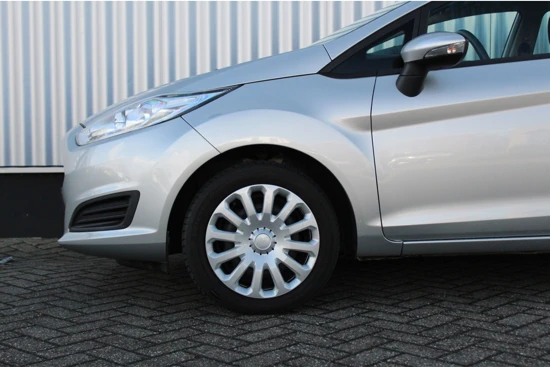 Ford Fiesta 1.0 65PK Style | Unieke Kilometerstand! | Dealer Onderhouden | Navigatie | Bleutooth | Airco |