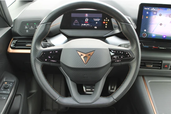 CUPRA Born Copper Edition One 62 kWh | Panorama Dak | Navigatie | Stoel & Stuurverwarming | 20"Lmv | LED