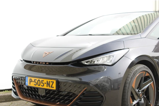 CUPRA Born Copper Edition One 62 kWh | Panorama Dak | Navigatie | Stoel & Stuurverwarming | 20"Lmv | LED