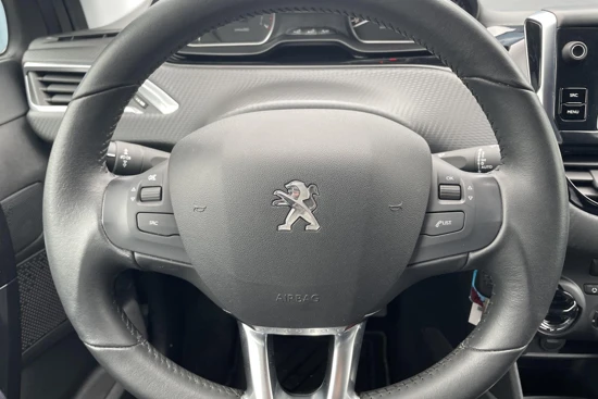 Peugeot 208 1.2 Signature 82PK