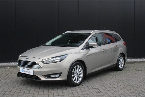 Ford Focus Wagon 1.0 125pk Titanium | 100% dealer o.h. | Keyless | Privacy-glass | Trekhaak | DAB