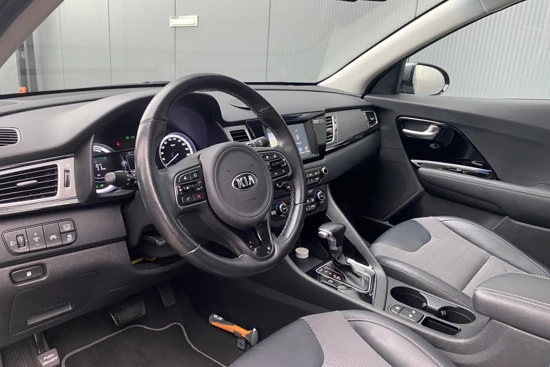 Kia Niro 1.6 GDI 140pk Hybrid Design Edition Automaat | Led | Leder | Camera | NL Auto | Navigatie | 1e Eigenaar | 18" Lichtmetaal | Wint