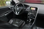 Volvo XC60 T5 245pk Automaat Polar | Trekhaak | Leder | Elektrische achterklep | Stoelverwarming | City Safety | Xenon