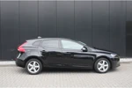 Volvo V40 T2 Momentum | Camera | Xenon | Keyless | Getint glas | Stoelverwarming