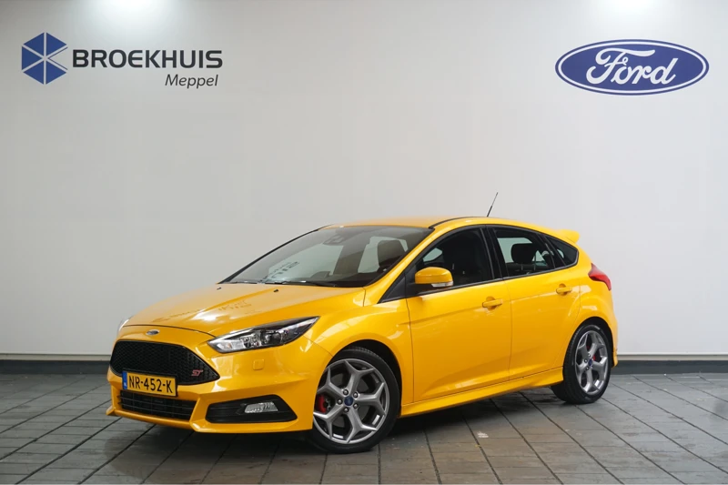 Ford Focus 2.0 ST | Tangerine Scream | Orig. NL | Xenon | Spoiler | BLIS | Stoelverwarming |