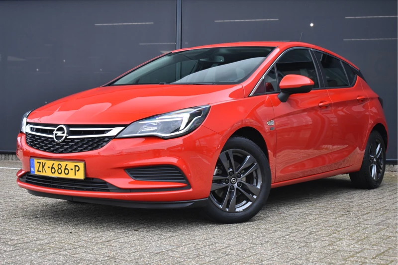 Opel Astra 1.0 Turbo 120 Jaar Edition 105pk | Navigatie | Cruise Control | Airco | 16"LMV | Apple Carplay | Android Auto | 1e Eigenaar | De